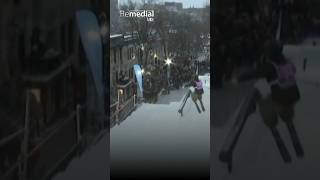 تحويل شارع في كندا إلى منحدر للتزلج ?