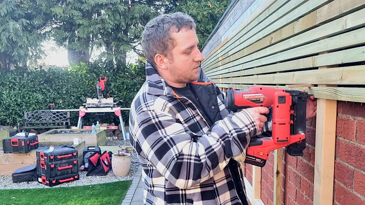 Horizontal Timber Screening - Fixing To Brickwork or Concrete Posts #construction #landscaping