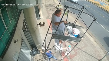 REALLY BAD SCAFFOLD ACCIDENT 💀