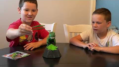 Magic Box Quarantine Edition Goliath Games Dino Crunch