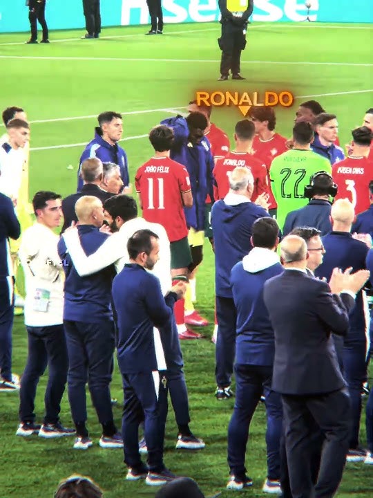 When Lamine Yamal Looks At Ronaldo 😳☠️
