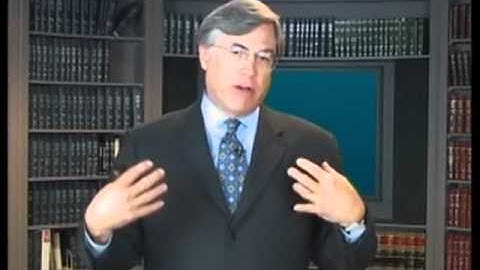 Timothy Terrell presenting the LAWriters program on Legal Writing and Editing at the Micro Level