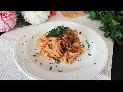 Video: Spaghetti Con Pollo E Verdure