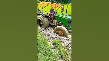 John Deere tractor Differential lock in tractor full👿 power⚡ pulling up #tractor #trending #farming