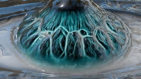 Cinema 4D Tutorial - Bulging Eye, Plain Effector, and Sub Polygon Displacement