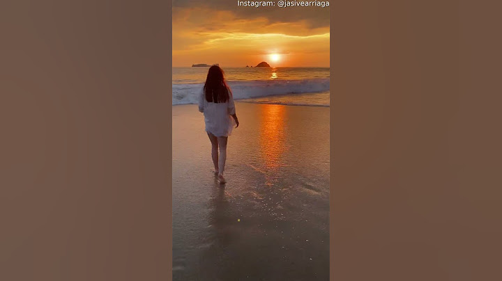 Guy Accidentally Photobombs Beautiful Beach Video || ViralHog