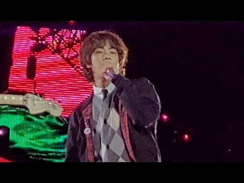 Coldplay and BTS (방탄소년단) Jin (진) in Buenos Aires 28/10/22 HD