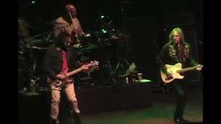Mary Jane's Last Dance (partial) - Tom Petty & the HBs, live at MSG 2008 (video!)