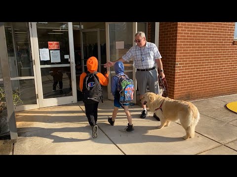 Veteran Is Star Volunteer At Sedge Garden Elementary School