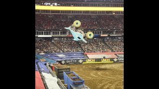 Megalodon freestyle extreme backflip monsterjam finals 2023