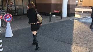 休日の買い物　　　　いかめし
