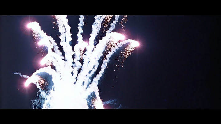 Rockets/Flares | All Scenes & Appearances | Titanic (1997)