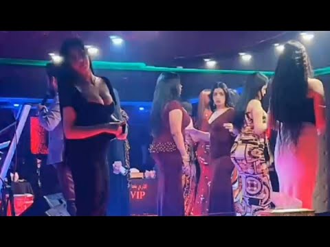 ردح ملاهي عراقيه شوف ام الأسود شلون تلعب بصدرها