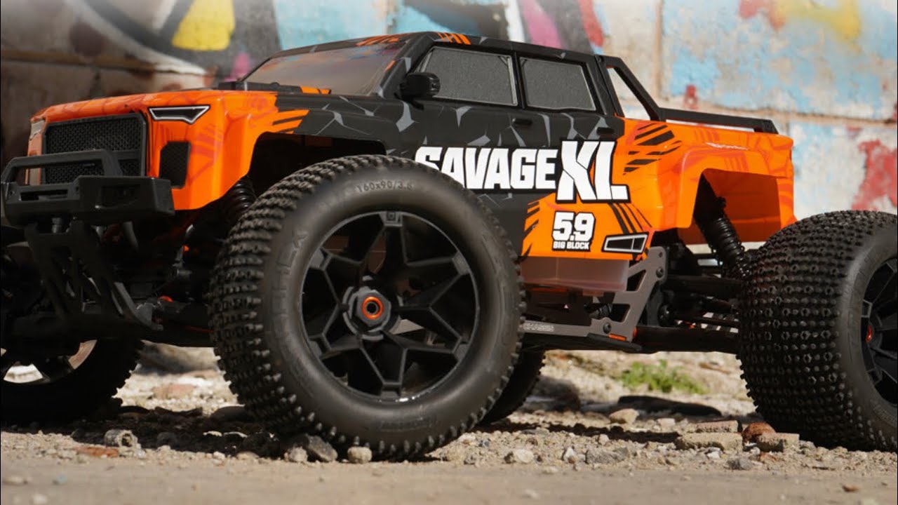 Breaking in HPI Savage GTXL-6 F5.9 tank 4-6 part throttle.