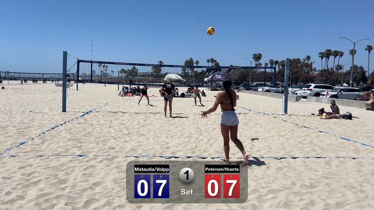 Long Beach tournament Semi finals. Petersen/Huerta vs Mataulia/volpp
