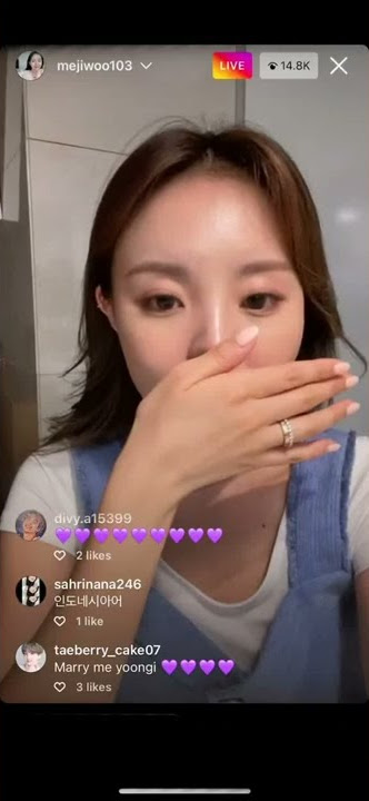 ARMYs told J-Hope's sister Yoongi marry me 😂😂😂