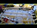 Flachdach erneuern 👉 Holzbalken ersetzen 👉 Flachdach isolieren 👉 Dachabdichtung mit Bitumen