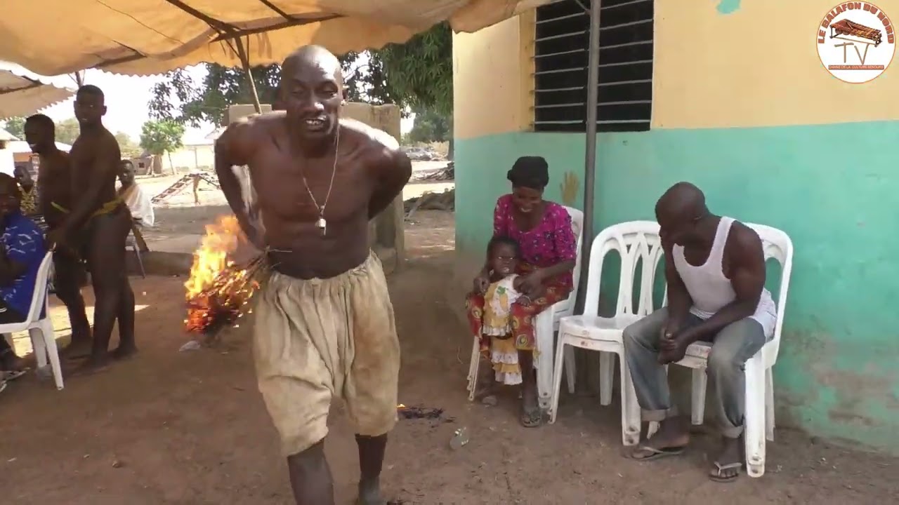 LES FUNERAILLES EN PAYS SENOUFO