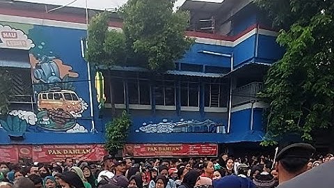 MENYAMBUT PAK JOKOWI PULANG DI SOLO