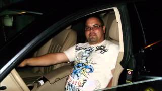 Jocy-Téged Átölelve