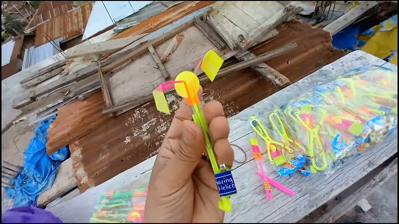 Buque de guerra dilema Fácil de comprender How to use and play 588 Amazing Arrow Helicopter, two variety of rotating  LED light arrow rocket - YouTube
