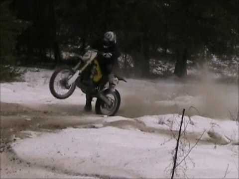 Winter motorcycle hillclimb