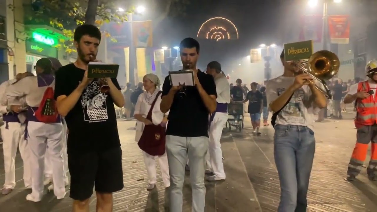 Els Petritxols amb el Drac de Vilanova i la Geltrú | Bandalona | Festa Major de Vilanova