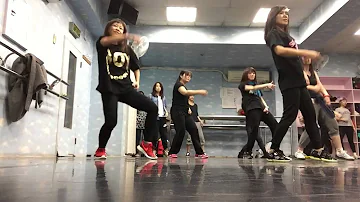 Dindin dancing 2 b loved breakout practice group black-t