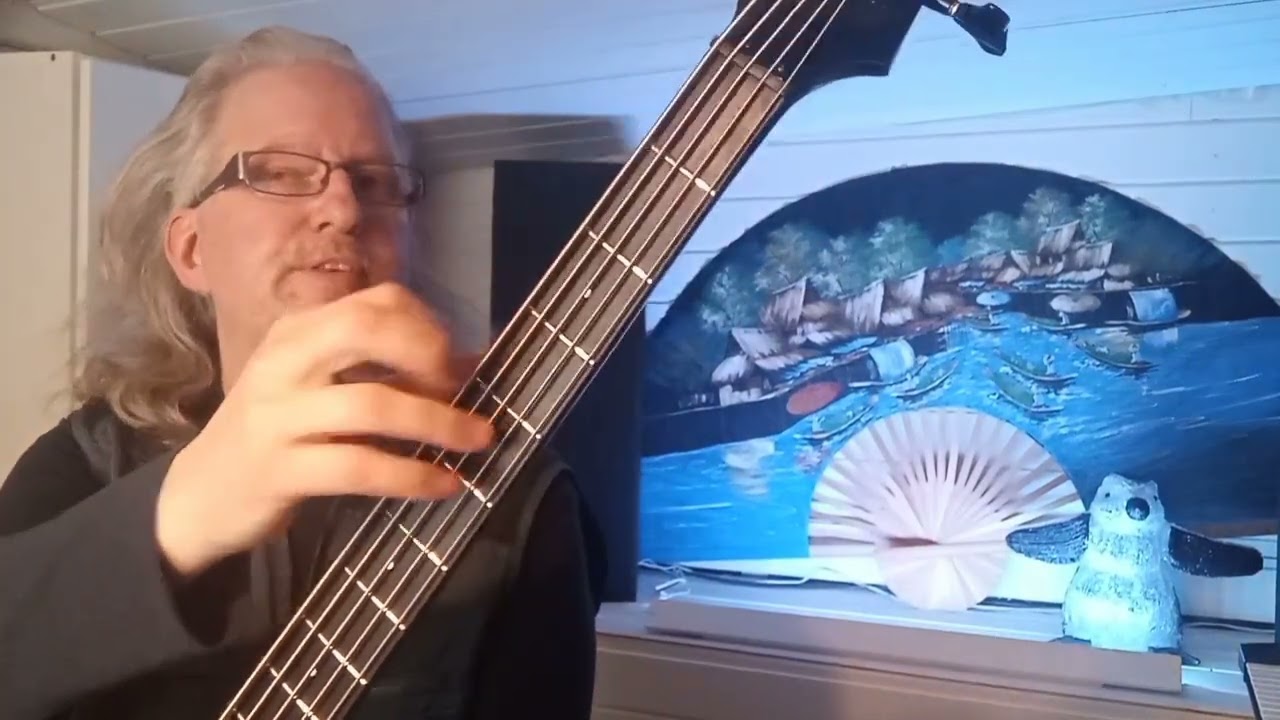 My bass is home from Hellstone music (PingeMusic) (PingeTalk)