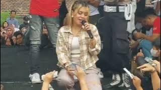 ADE ASTRID - LAGI-LAGI TAK BISA TIDUR (ILU IMU) || MENGGER TENGAH RW 01