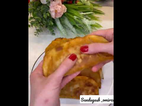 ВКУСНЕЙШИЕ ЧЕБУРЕКИ!СОХРАНЯЙТЕ этот чудесный рецепт!Готовится супер просто и быстро,это очень вкусно