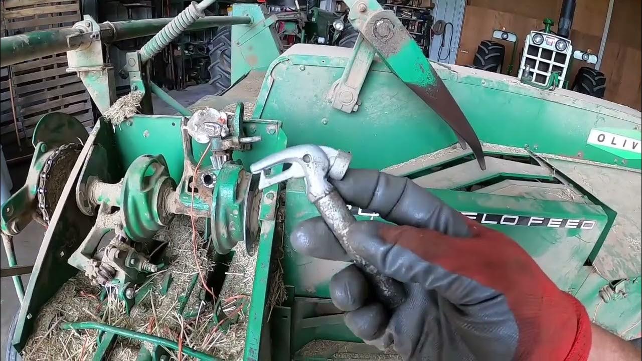 KNOTTERS UP! Fixing the knotter problem on my Oliver 720 small square