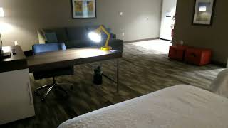 Hotel Hampton inn and Suites Rexburg Idaho. Room tour.