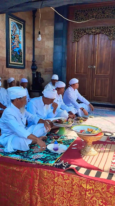 jero mangku matur piuning, mlaspas merajan alit Koripan purnama kapat 2025