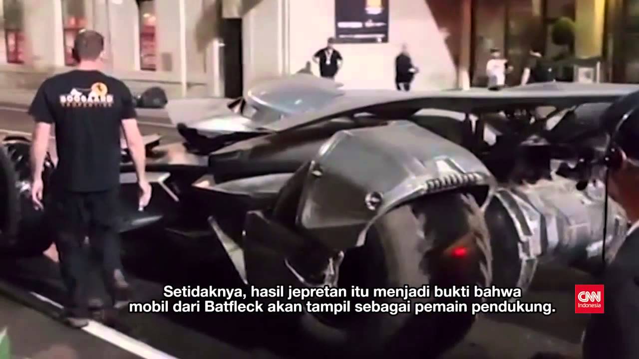 Penampakan Mobil Batman Hebohkan Dunia Maya YouTube