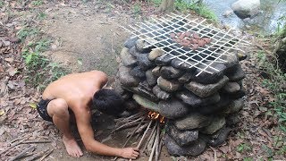 Primitive Technology: Hot Smoked Meat - Food Preservation