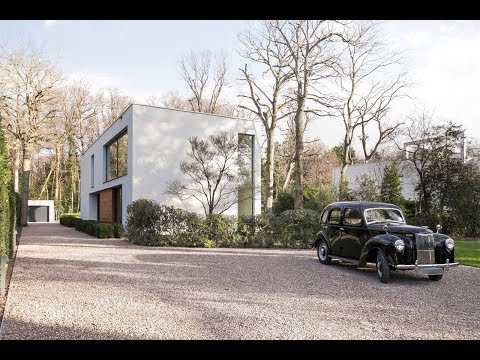 Videó: Modern Villa Kerckebosch, amely egy erdős táj Hollandiában