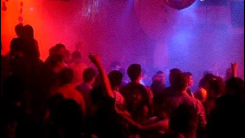 Martin Solveig playing ONE at Zouk Singapore.AVI