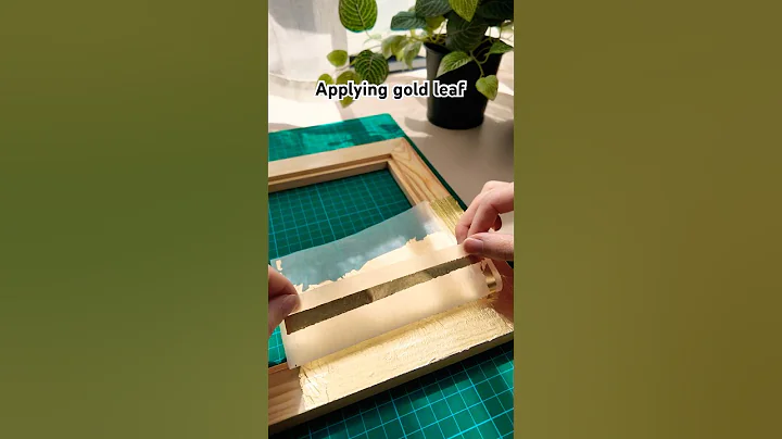 Applying Gold Leaf on a Frame #gilding #gold #goldleaf #wood #frame #diy