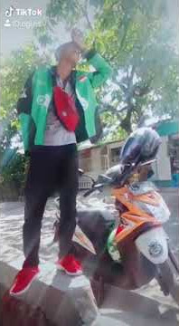 Tukang gojek  demen aplikasih tiktok