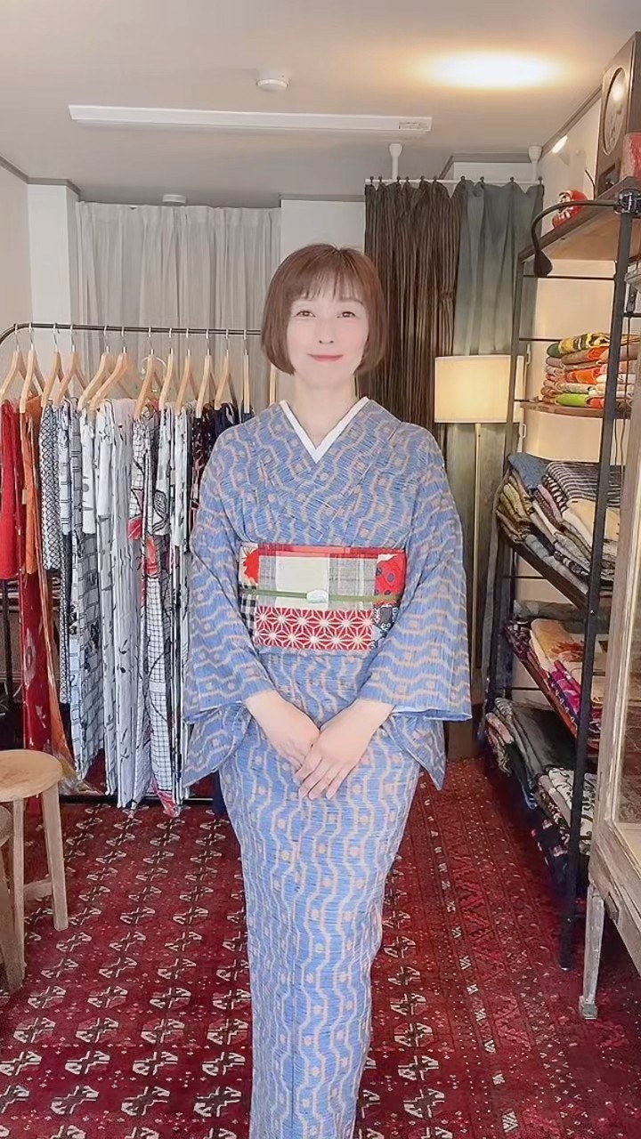 まっちゃ　帯のコーディネート　no,1~no,4 Kimono Dressing] A single-layer kimono in blue-purple with a beige