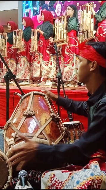 angklung heboh feat pengendang keren! #art #hiburan #angklung #culture #viral