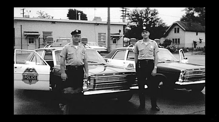 Huge UFO above a church witnessed by Akron police ...