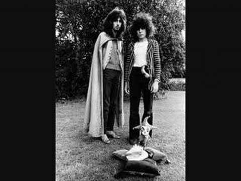 tyrannosaurus rex - the travelling tragition