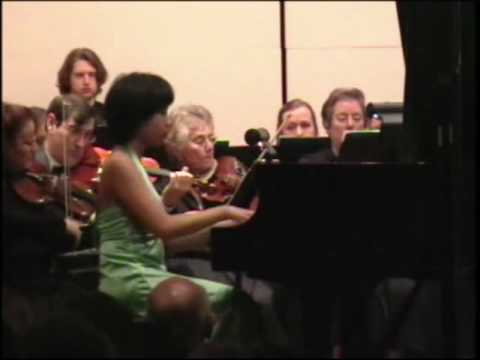 Schumann Piano Concerto No. 1 in A minor - I. Alle...