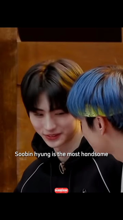 sunghoon looks down when he's shy or embarrassed 😆😂#enhypen #sunghoon #heeseung