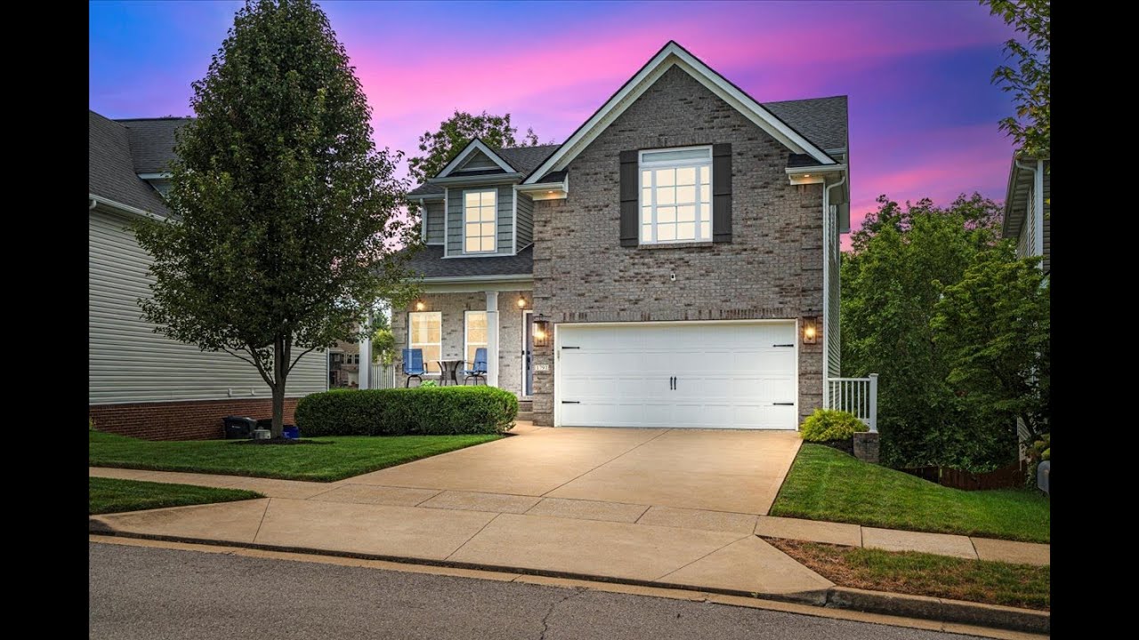 Home Backing to Greenspace in Lexington KY 40509 - Hamburg, Summerfield Neighborhood and such a GEM!