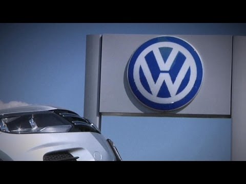 VW emissions scandal involved top execs, lawsuits claim