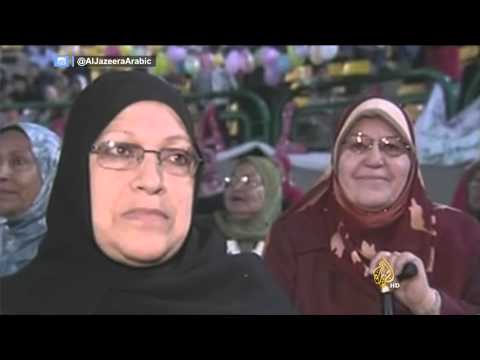 كبار الشعراء العرب نظموا شعراً للأم وجعلوا منها رمزاً