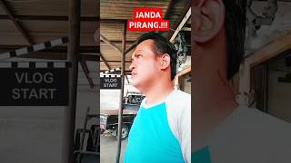 AWAS ADA JANDA PIRANG LEWAT 2025 #shortsviral #ngakak #shortsfeed #youtubeshorts #shortsvideo